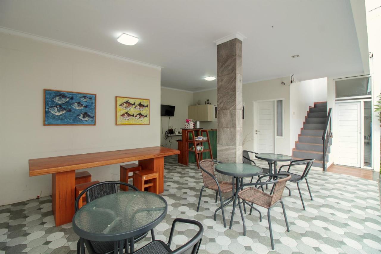 Oyo 396 Tibrae Residence Syariah Lembang Exterior photo