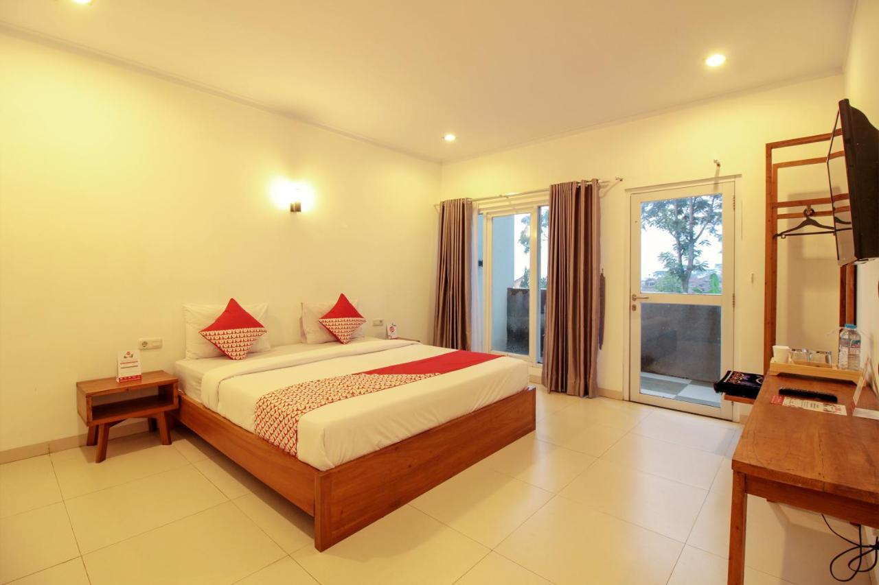 Oyo 396 Tibrae Residence Syariah Lembang Exterior photo